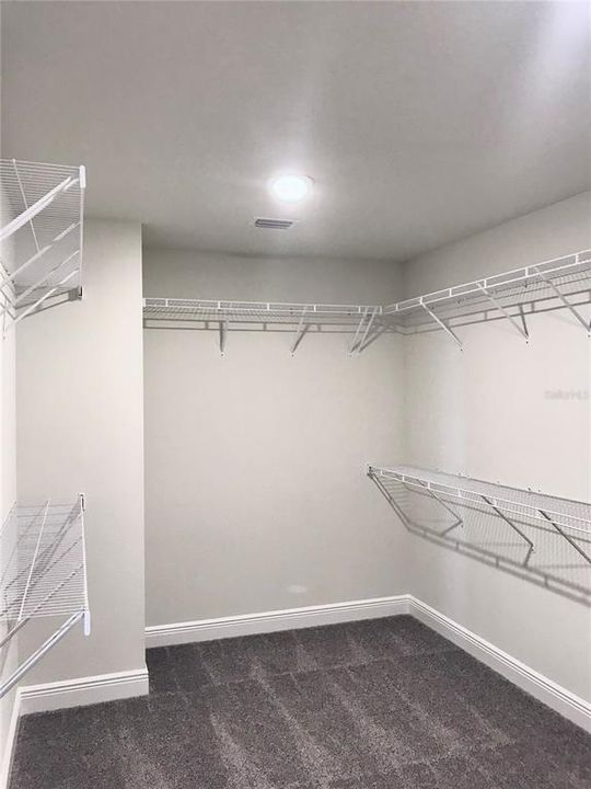 For Sale: $1,100,000 (4 beds, 3 baths, 3277 Square Feet)