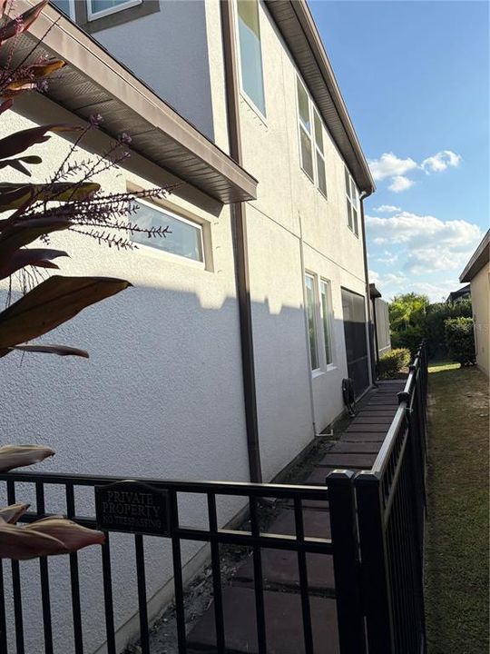 For Sale: $1,100,000 (4 beds, 3 baths, 3277 Square Feet)