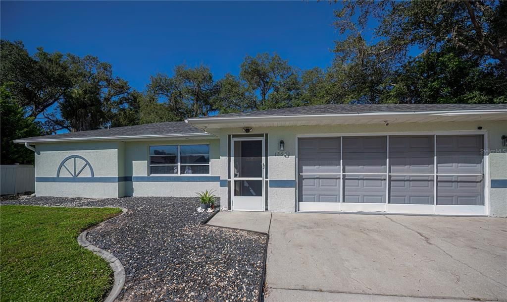 Active With Contract: $264,000 (3 beds, 2 baths, 1427 Square Feet)