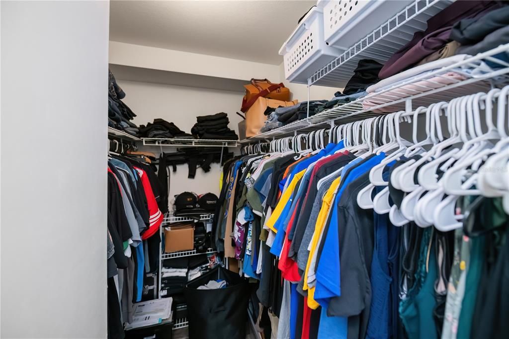 Active With Contract: $264,000 (3 beds, 2 baths, 1427 Square Feet)