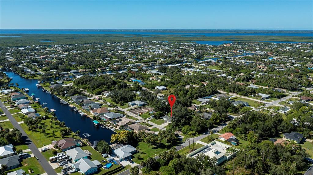 Active With Contract: $264,000 (3 beds, 2 baths, 1427 Square Feet)