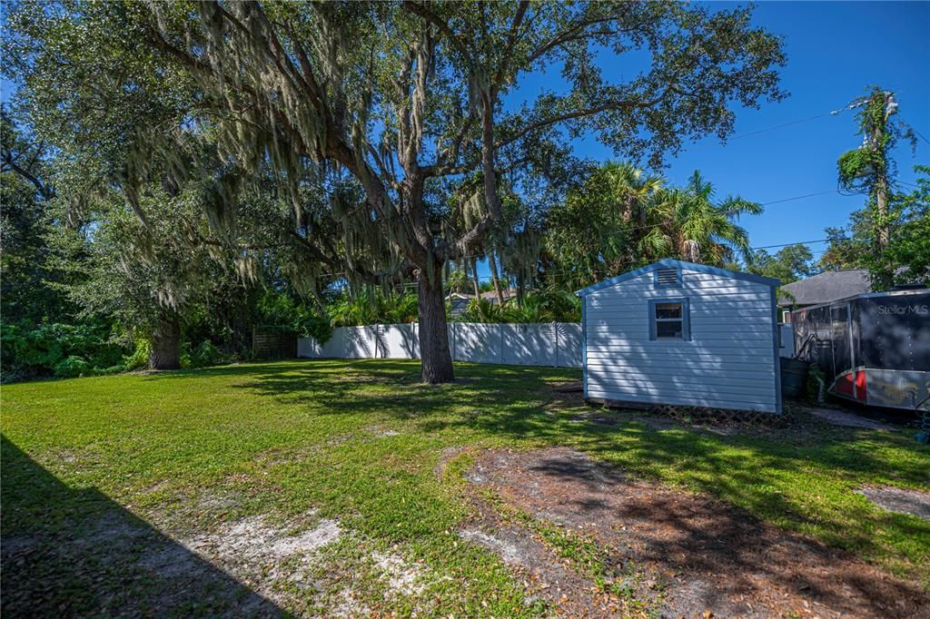 Active With Contract: $264,000 (3 beds, 2 baths, 1427 Square Feet)