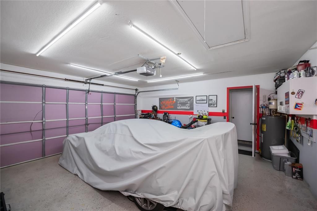 Active With Contract: $264,000 (3 beds, 2 baths, 1427 Square Feet)