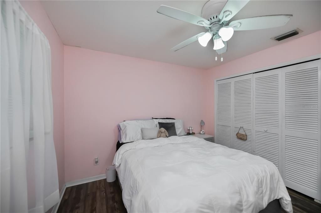 Active With Contract: $264,000 (3 beds, 2 baths, 1427 Square Feet)