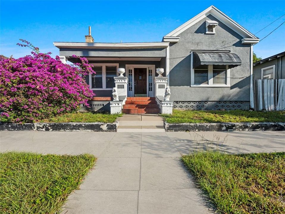 For Sale: $479,000 (4 beds, 2 baths, 1505 Square Feet)