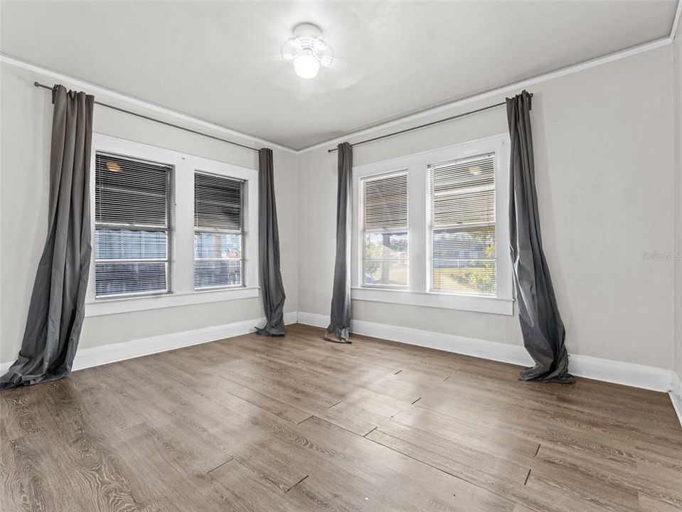 For Sale: $479,000 (4 beds, 2 baths, 1505 Square Feet)