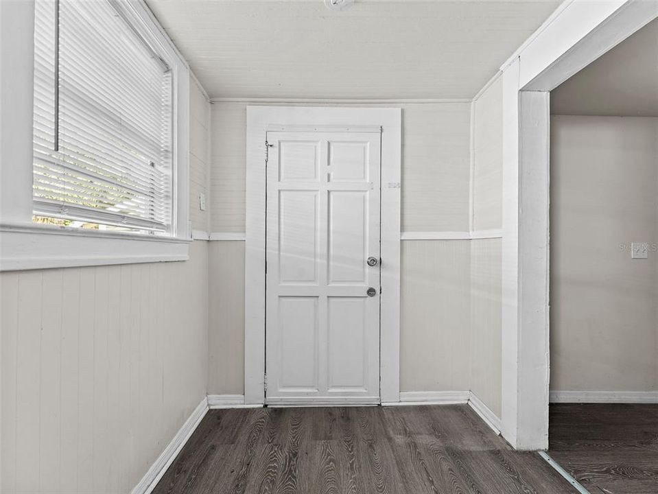 For Sale: $479,000 (4 beds, 2 baths, 1505 Square Feet)