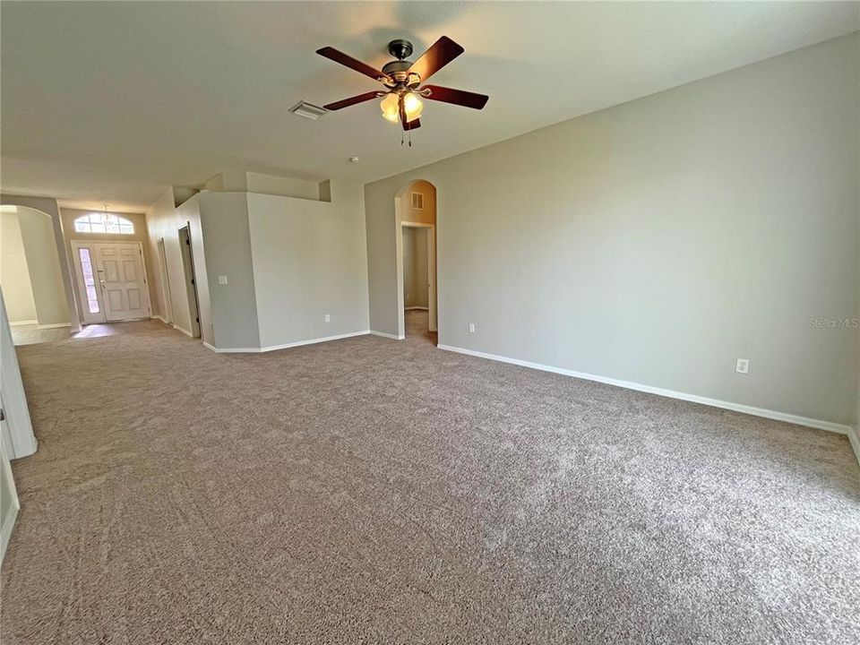 В аренду: $2,250 (3 спален, 2 ванн, 1517 Квадратных фут)