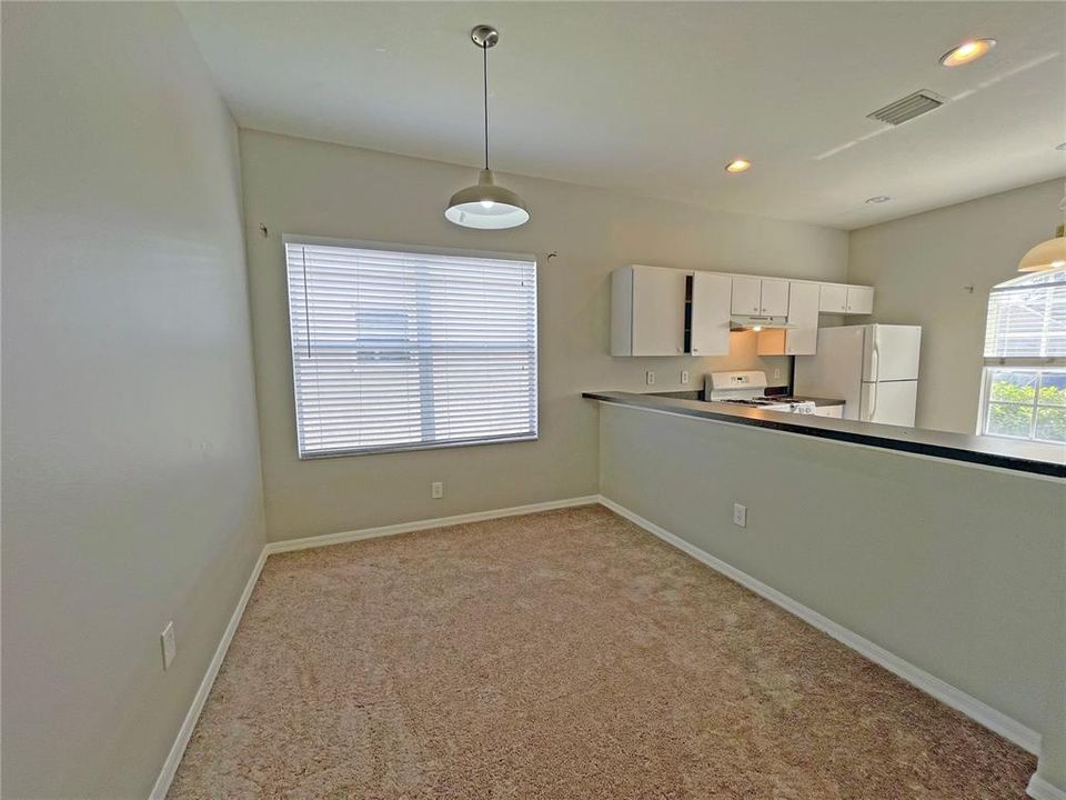 В аренду: $2,250 (3 спален, 2 ванн, 1517 Квадратных фут)