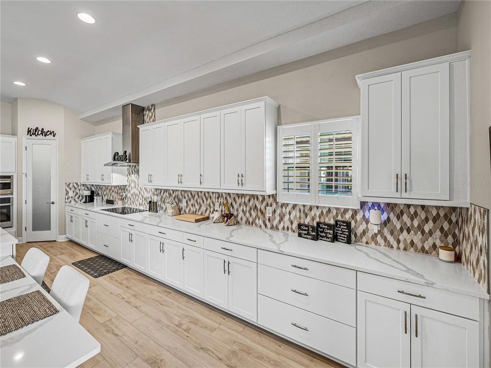 For Sale: $895,000 (4 beds, 3 baths, 2552 Square Feet)