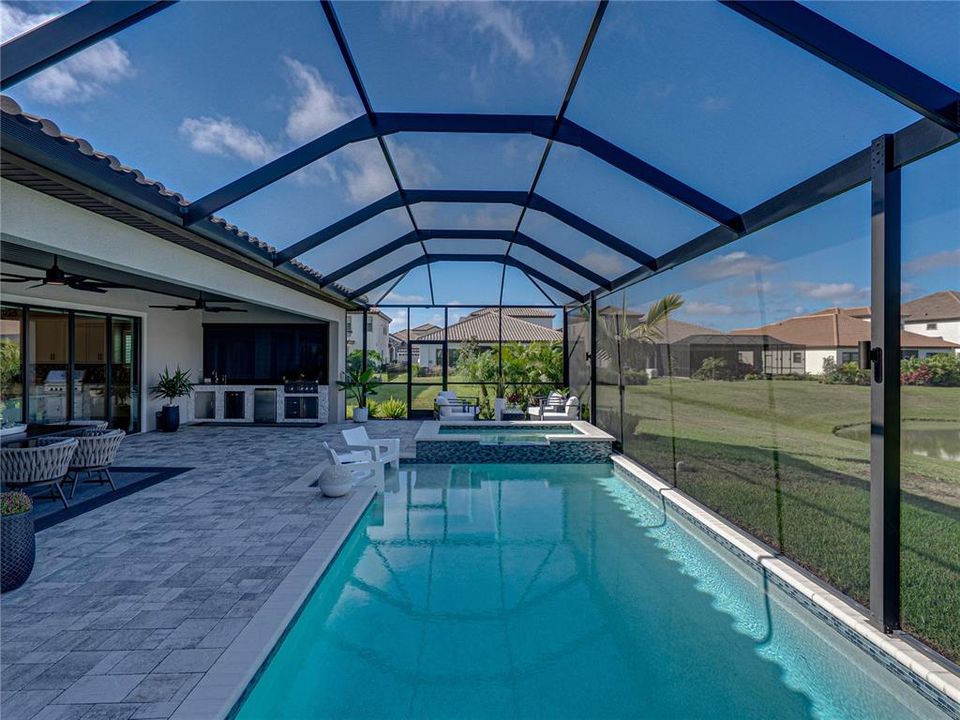 For Sale: $895,000 (4 beds, 3 baths, 2552 Square Feet)