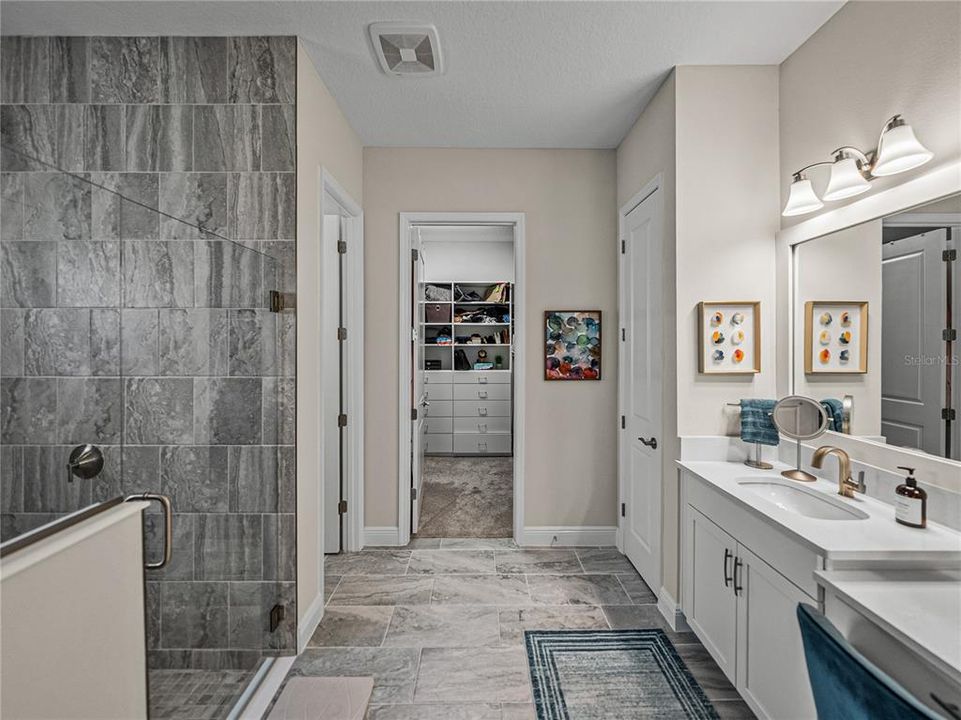 For Sale: $895,000 (4 beds, 3 baths, 2552 Square Feet)