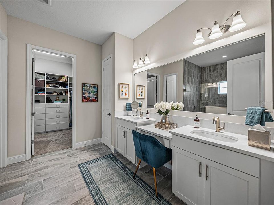 For Sale: $895,000 (4 beds, 3 baths, 2552 Square Feet)