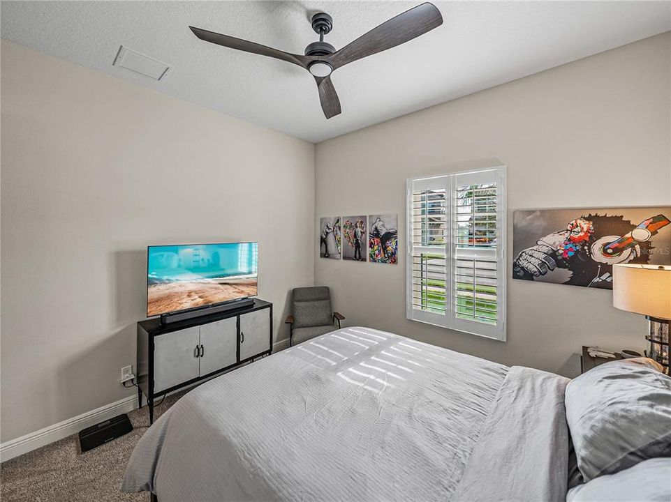 For Sale: $895,000 (4 beds, 3 baths, 2552 Square Feet)