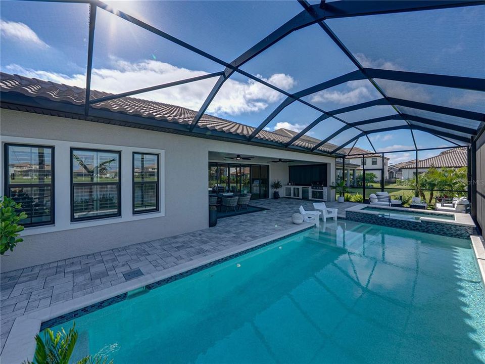 For Sale: $895,000 (4 beds, 3 baths, 2552 Square Feet)