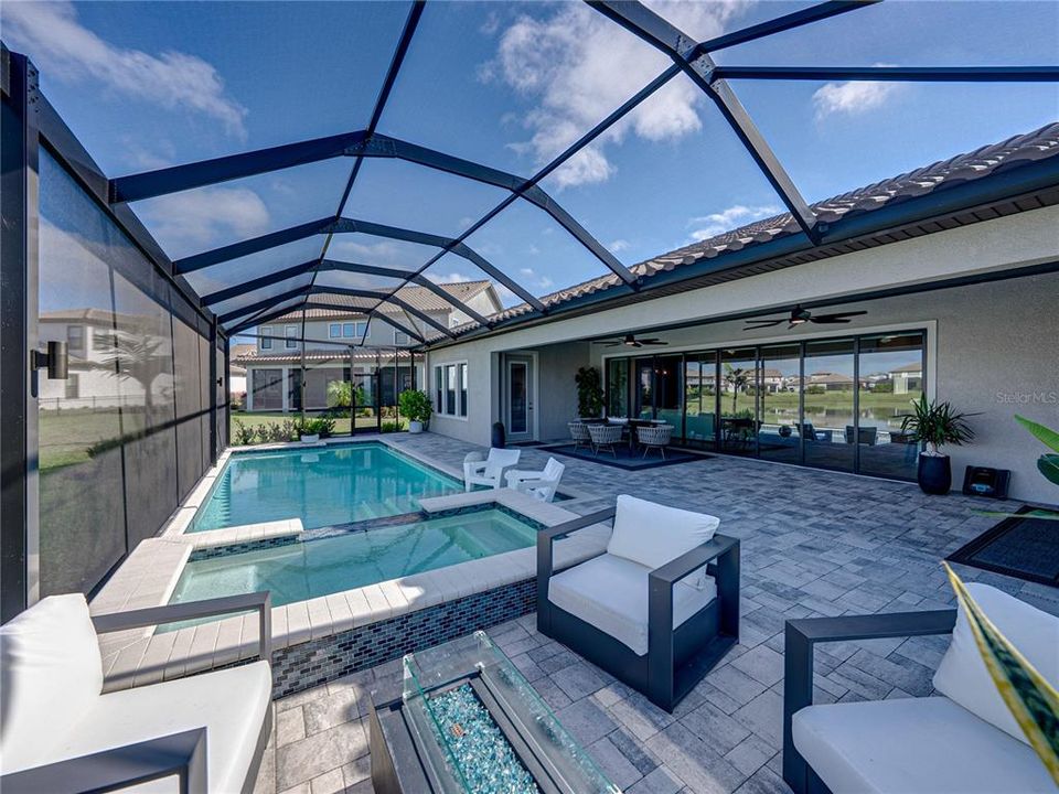 For Sale: $895,000 (4 beds, 3 baths, 2552 Square Feet)