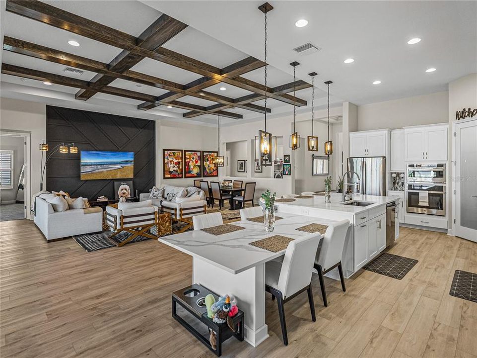 For Sale: $895,000 (4 beds, 3 baths, 2552 Square Feet)