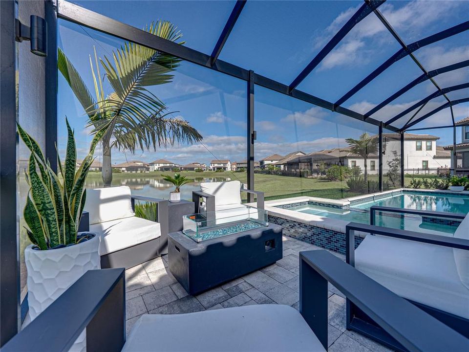 For Sale: $895,000 (4 beds, 3 baths, 2552 Square Feet)