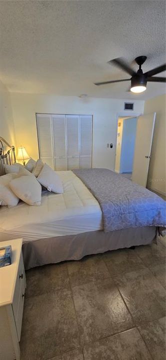 На продажу: $125,000 (2 спален, 2 ванн, 805 Квадратных фут)