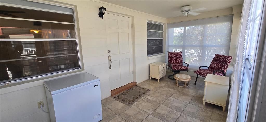 На продажу: $125,000 (2 спален, 2 ванн, 805 Квадратных фут)