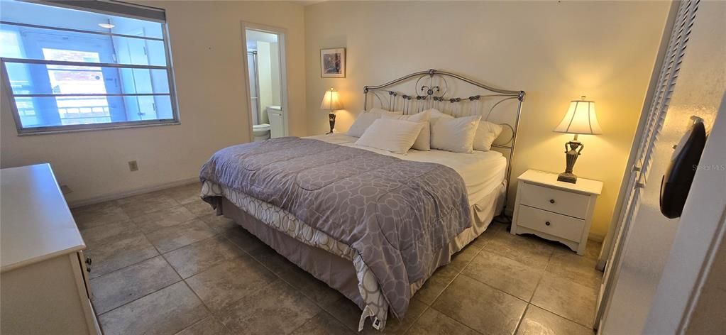 На продажу: $125,000 (2 спален, 2 ванн, 805 Квадратных фут)