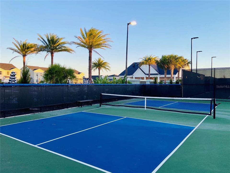 For Rent: $2,895 (4 beds, 3 baths, 1995 Square Feet)