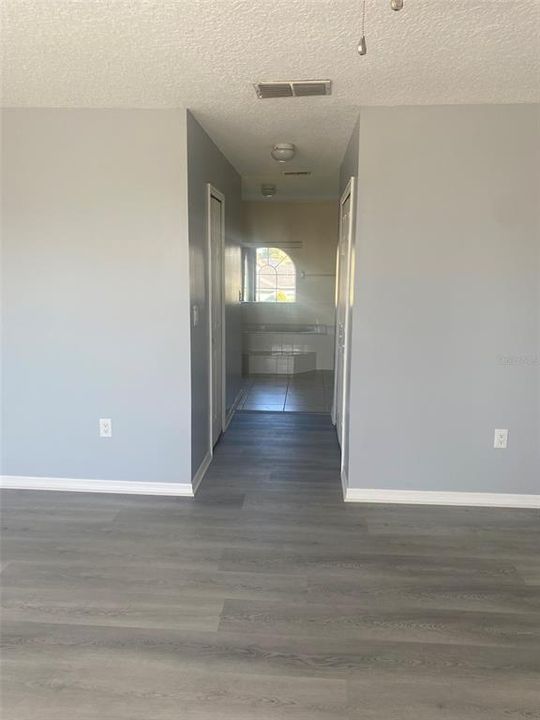 出租: $2,000 (4 贝兹, 2 浴室, 2780 平方英尺)