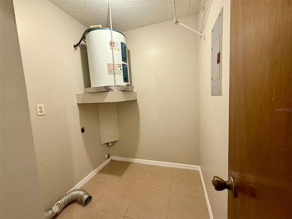 В аренду: $1,450 (2 спален, 2 ванн, 1038 Квадратных фут)