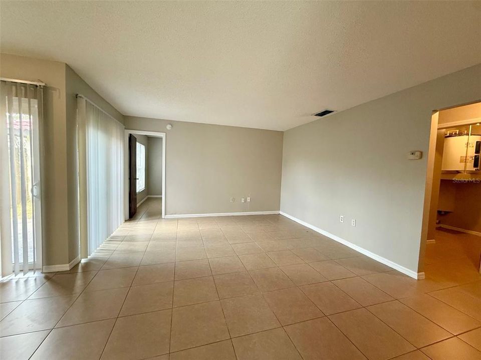 В аренду: $1,450 (2 спален, 2 ванн, 1038 Квадратных фут)