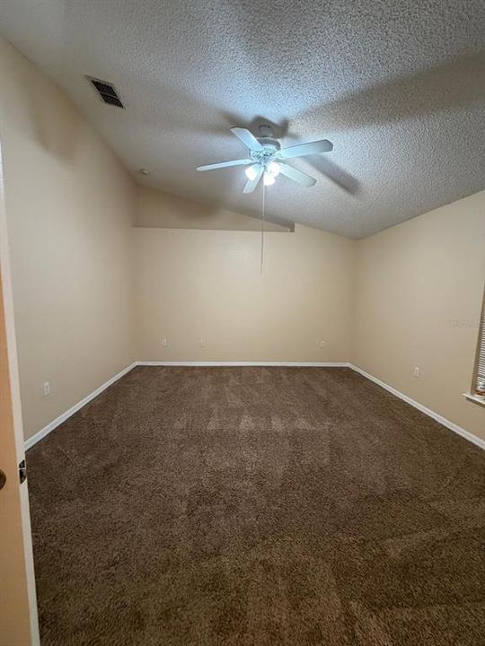 For Sale: $349,000 (4 beds, 2 baths, 1874 Square Feet)