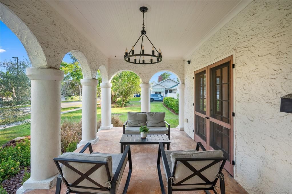 Active With Contract: $695,000 (4 beds, 2 baths, 2842 Square Feet)