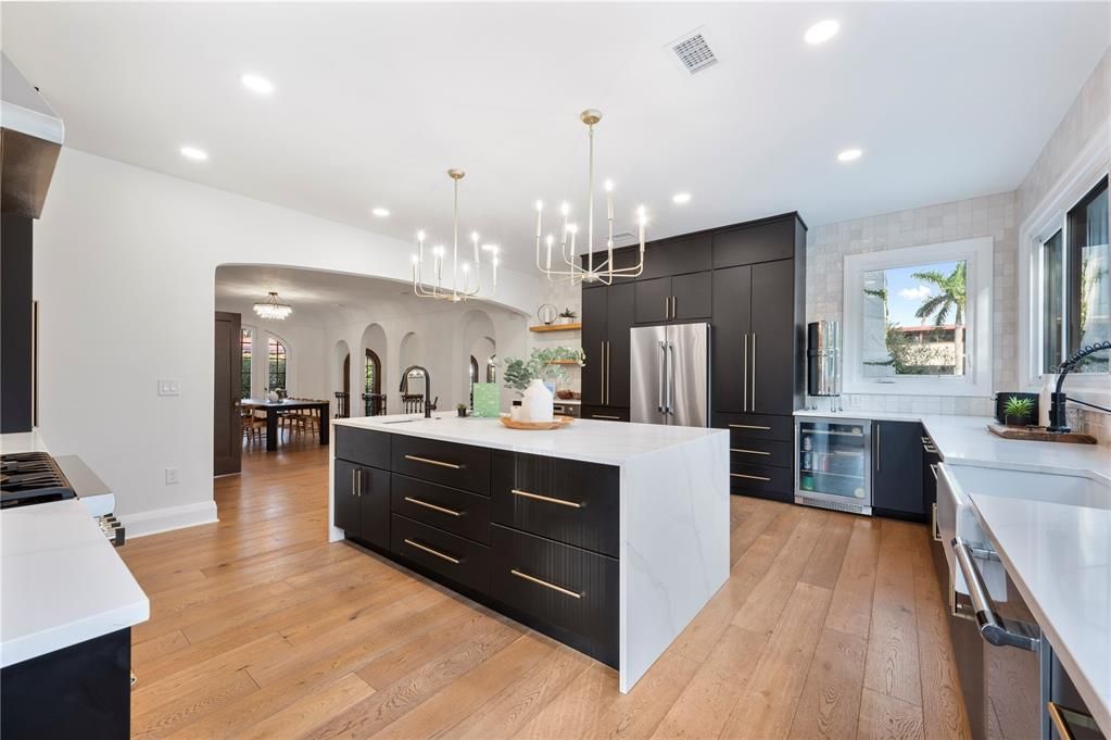 Active With Contract: $695,000 (4 beds, 2 baths, 2842 Square Feet)