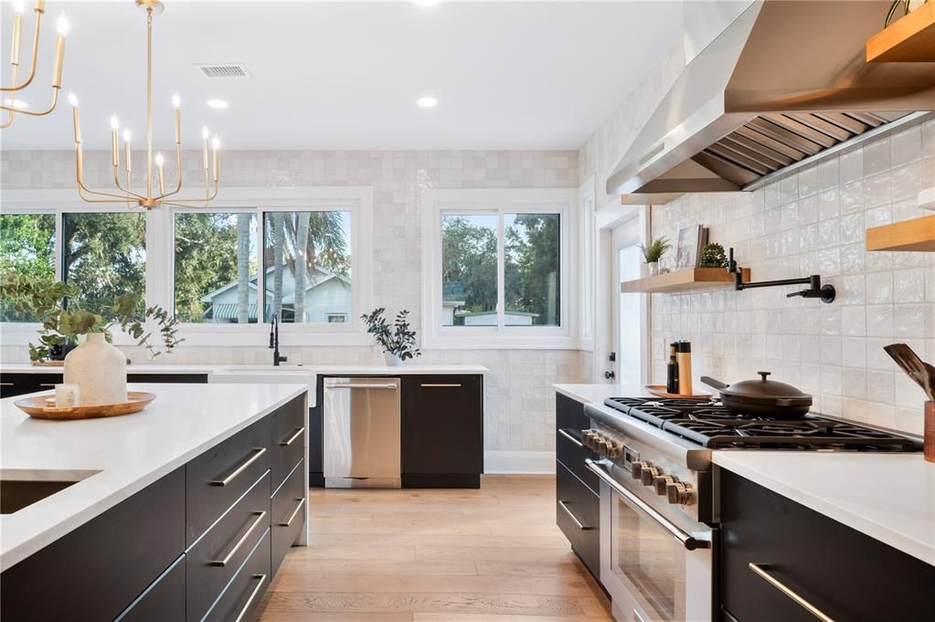 Active With Contract: $695,000 (4 beds, 2 baths, 2842 Square Feet)