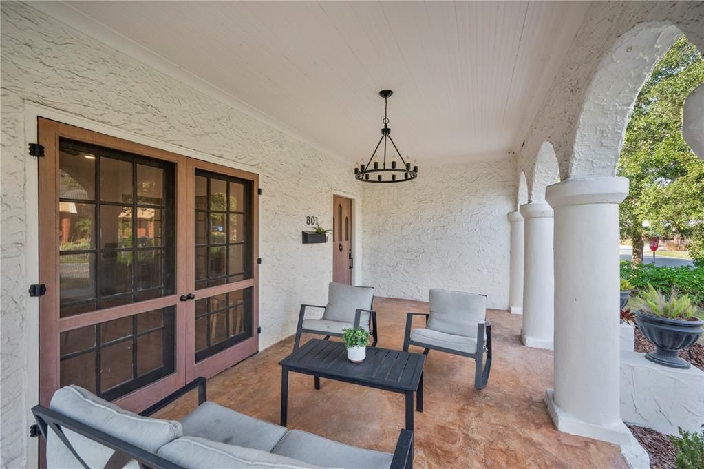 Active With Contract: $695,000 (4 beds, 2 baths, 2842 Square Feet)