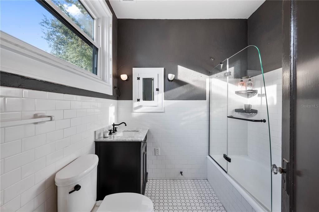 Active With Contract: $695,000 (4 beds, 2 baths, 2842 Square Feet)