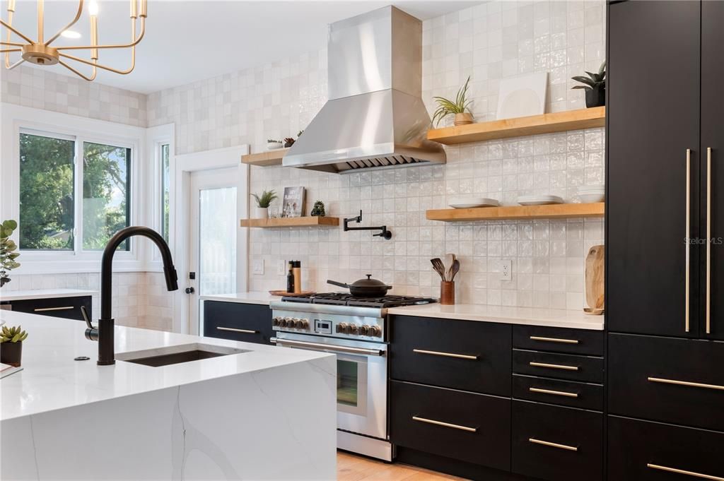 Active With Contract: $695,000 (4 beds, 2 baths, 2842 Square Feet)