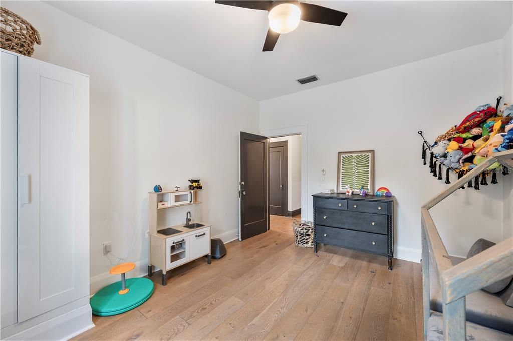 Active With Contract: $695,000 (4 beds, 2 baths, 2842 Square Feet)