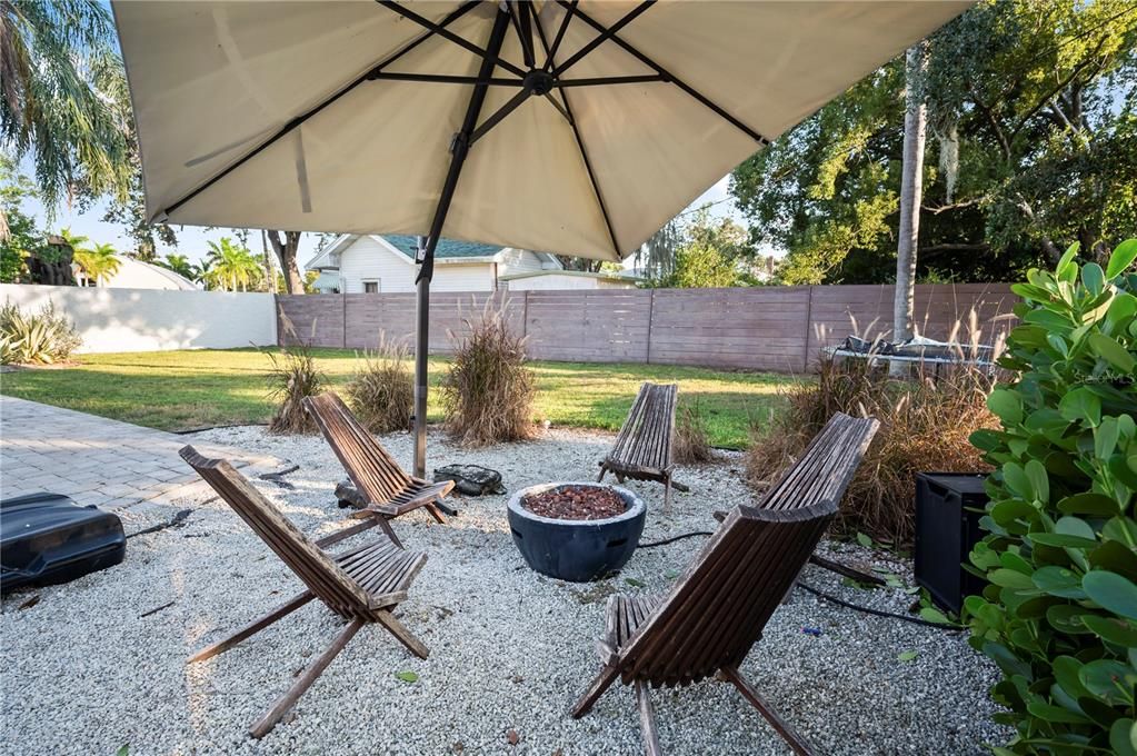 Active With Contract: $695,000 (4 beds, 2 baths, 2842 Square Feet)