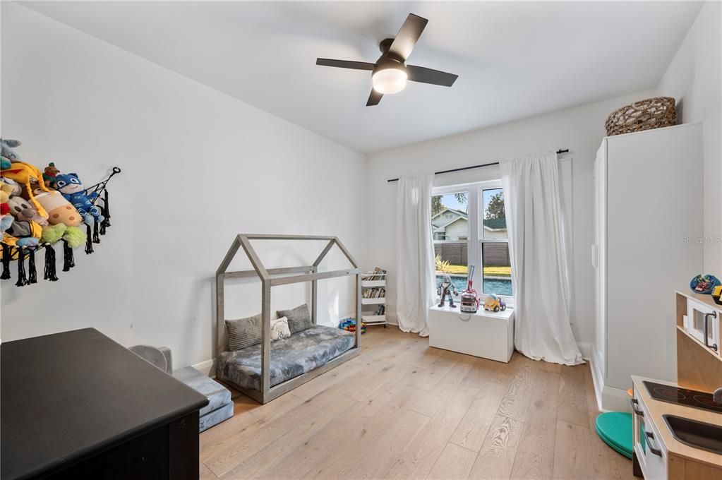 Active With Contract: $695,000 (4 beds, 2 baths, 2842 Square Feet)