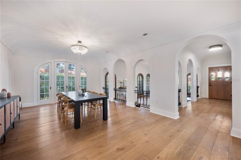 Active With Contract: $695,000 (4 beds, 2 baths, 2842 Square Feet)