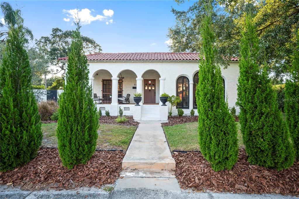 Active With Contract: $695,000 (4 beds, 2 baths, 2842 Square Feet)