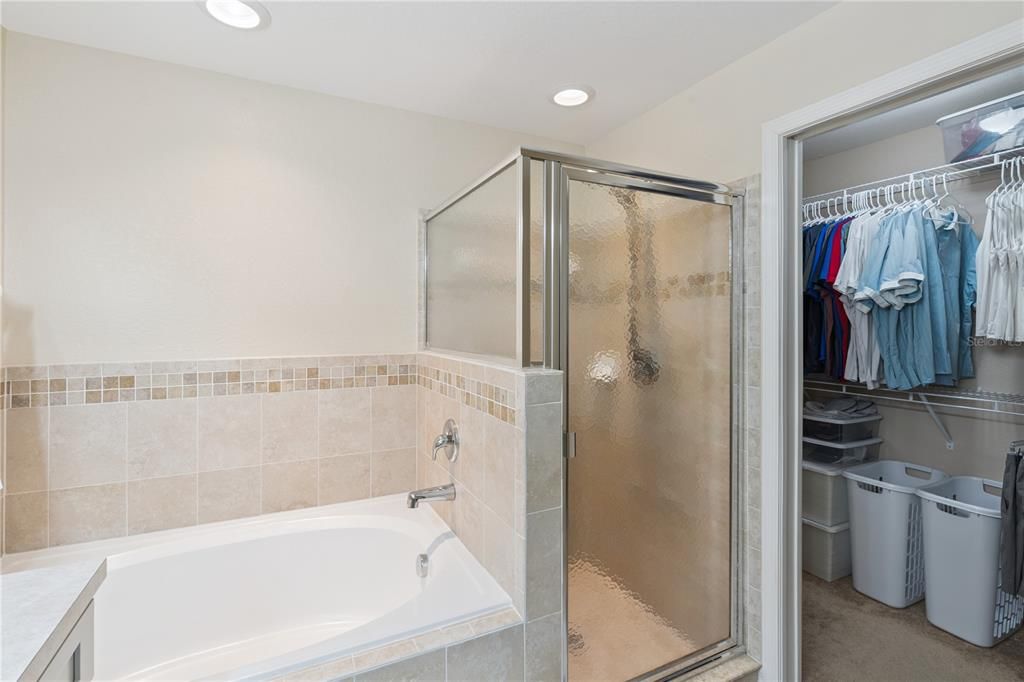 For Sale: $280,000 (4 beds, 2 baths, 1725 Square Feet)