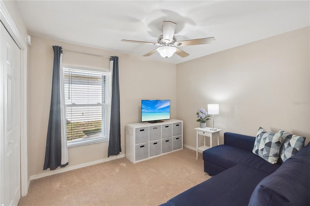 For Sale: $280,000 (4 beds, 2 baths, 1725 Square Feet)