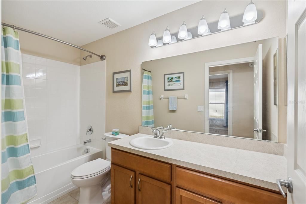 For Sale: $280,000 (4 beds, 2 baths, 1725 Square Feet)