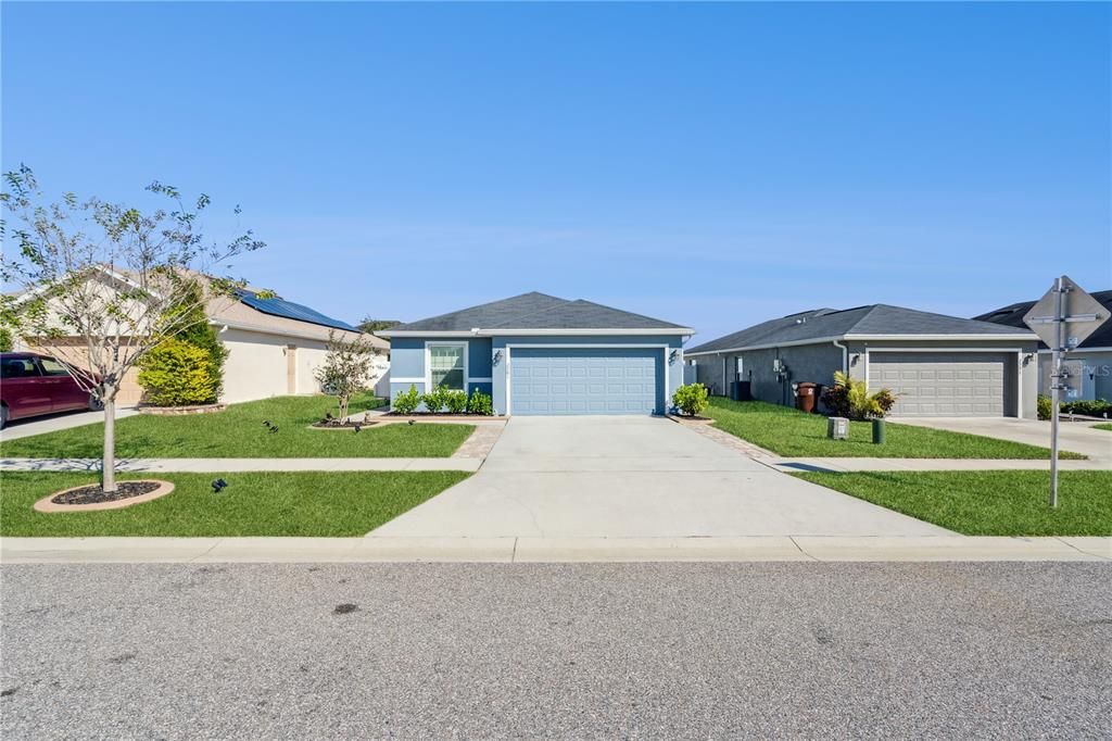 For Sale: $280,000 (4 beds, 2 baths, 1725 Square Feet)