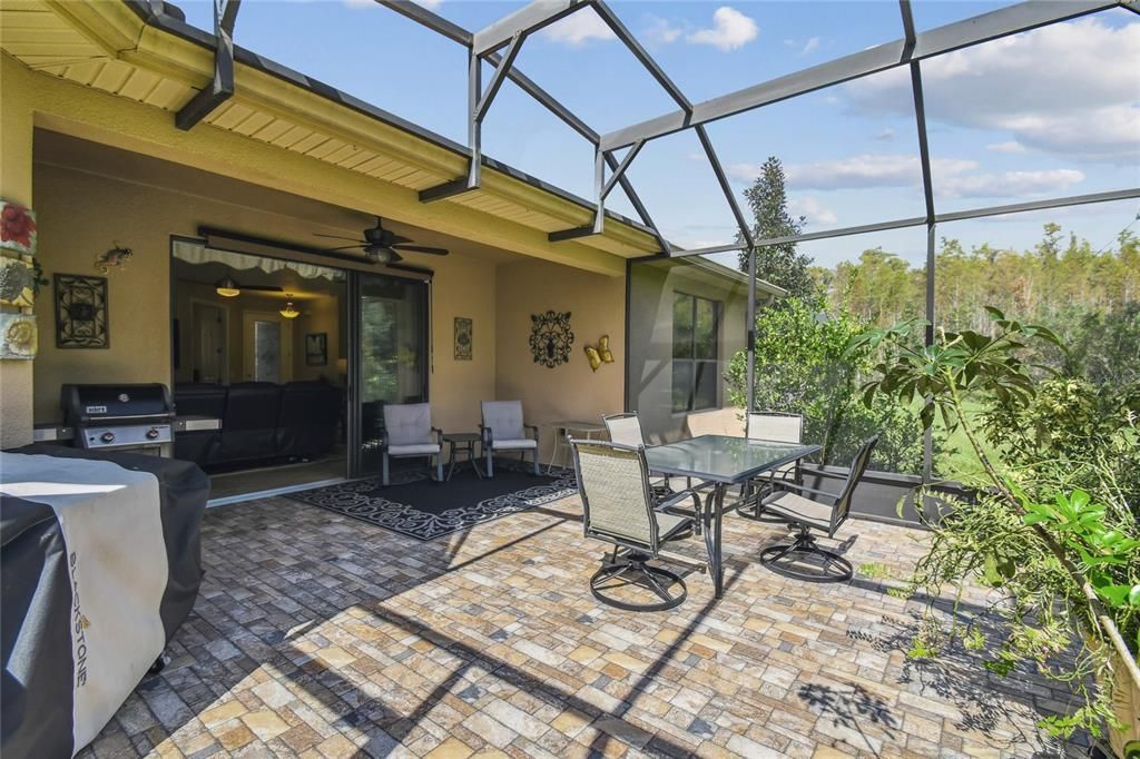 Active With Contract: $319,000 (2 beds, 2 baths, 1581 Square Feet)