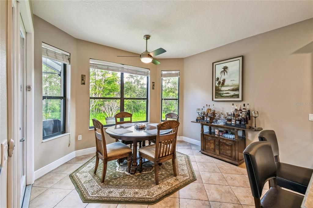 Active With Contract: $319,000 (2 beds, 2 baths, 1581 Square Feet)