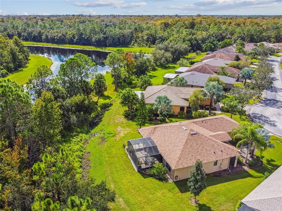 Active With Contract: $319,000 (2 beds, 2 baths, 1581 Square Feet)