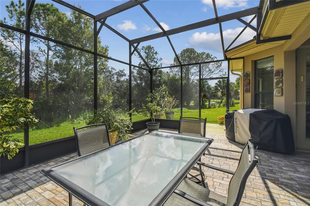 Active With Contract: $319,000 (2 beds, 2 baths, 1581 Square Feet)