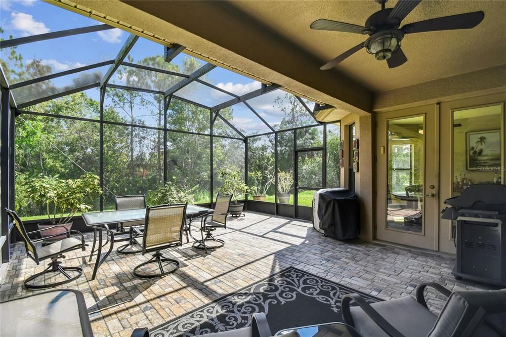 Active With Contract: $319,000 (2 beds, 2 baths, 1581 Square Feet)